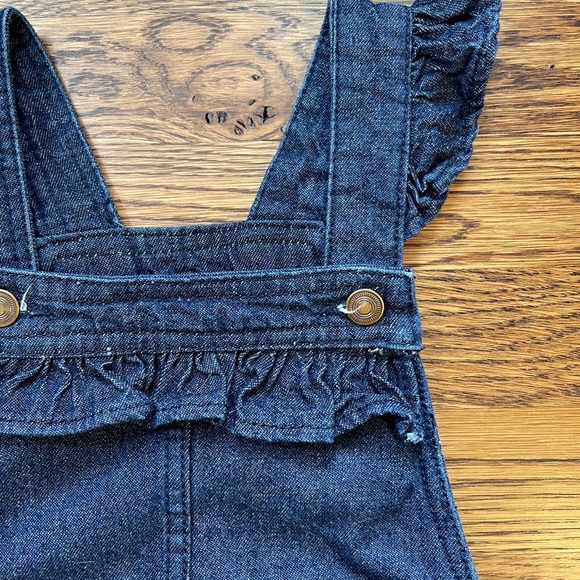 Cynthia Rowley Denim Apple Appliqué Embroidered Jumper with Ruffled Straps 5 - Picture 3 of 13